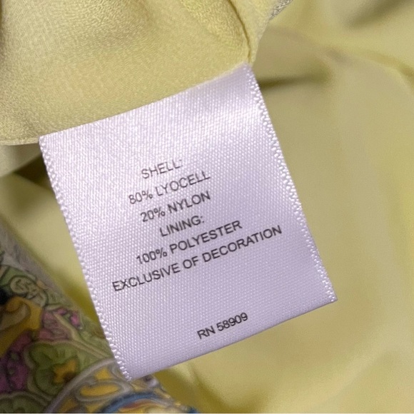 Elegant Paisley Print Dress in Pink and Green - Picture 8 of 8